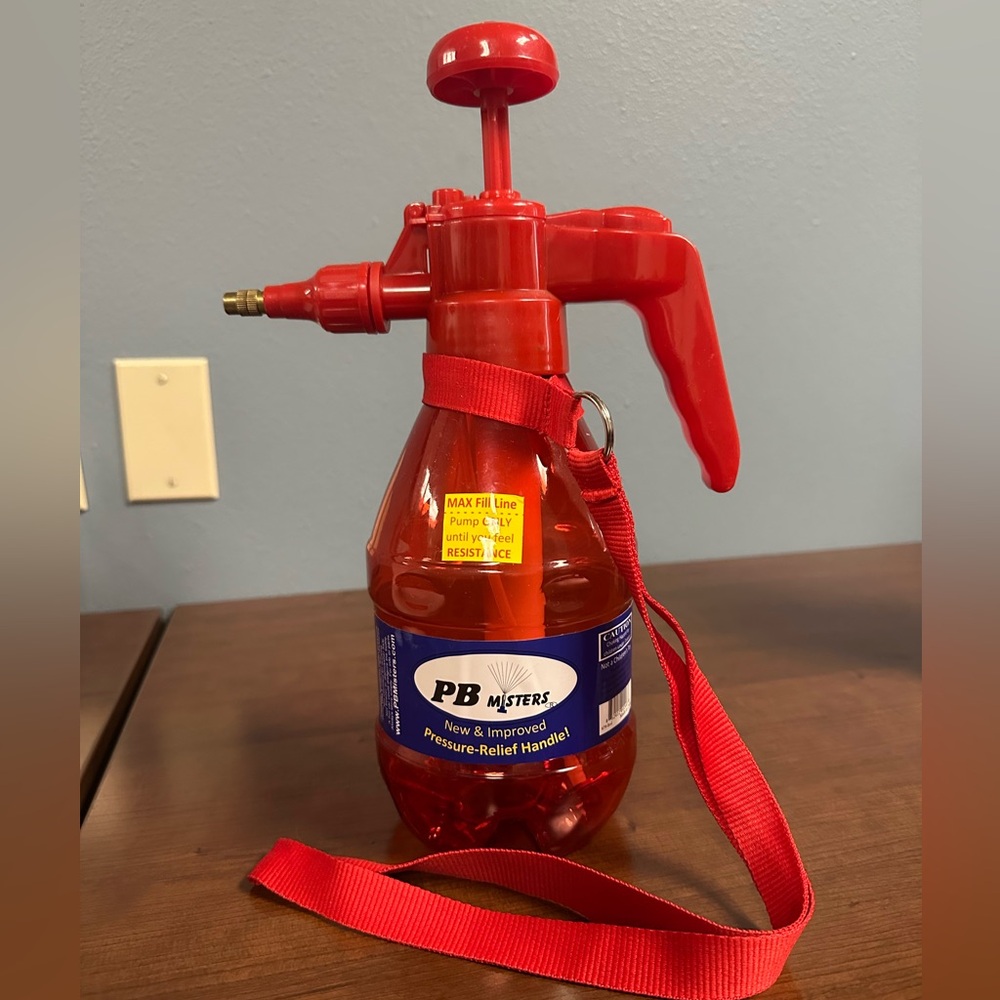 Red Pressure-Relief Handheld Sprayer